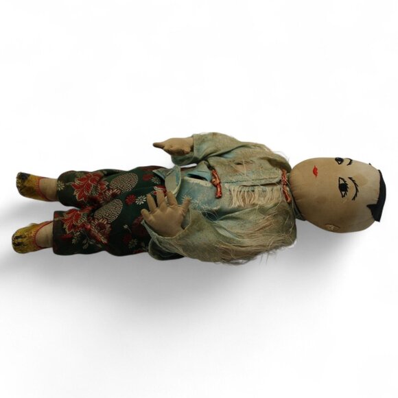 Vintage Handmade Cloth Doll In Traditional Asian Outfit - Picture 10 of 10